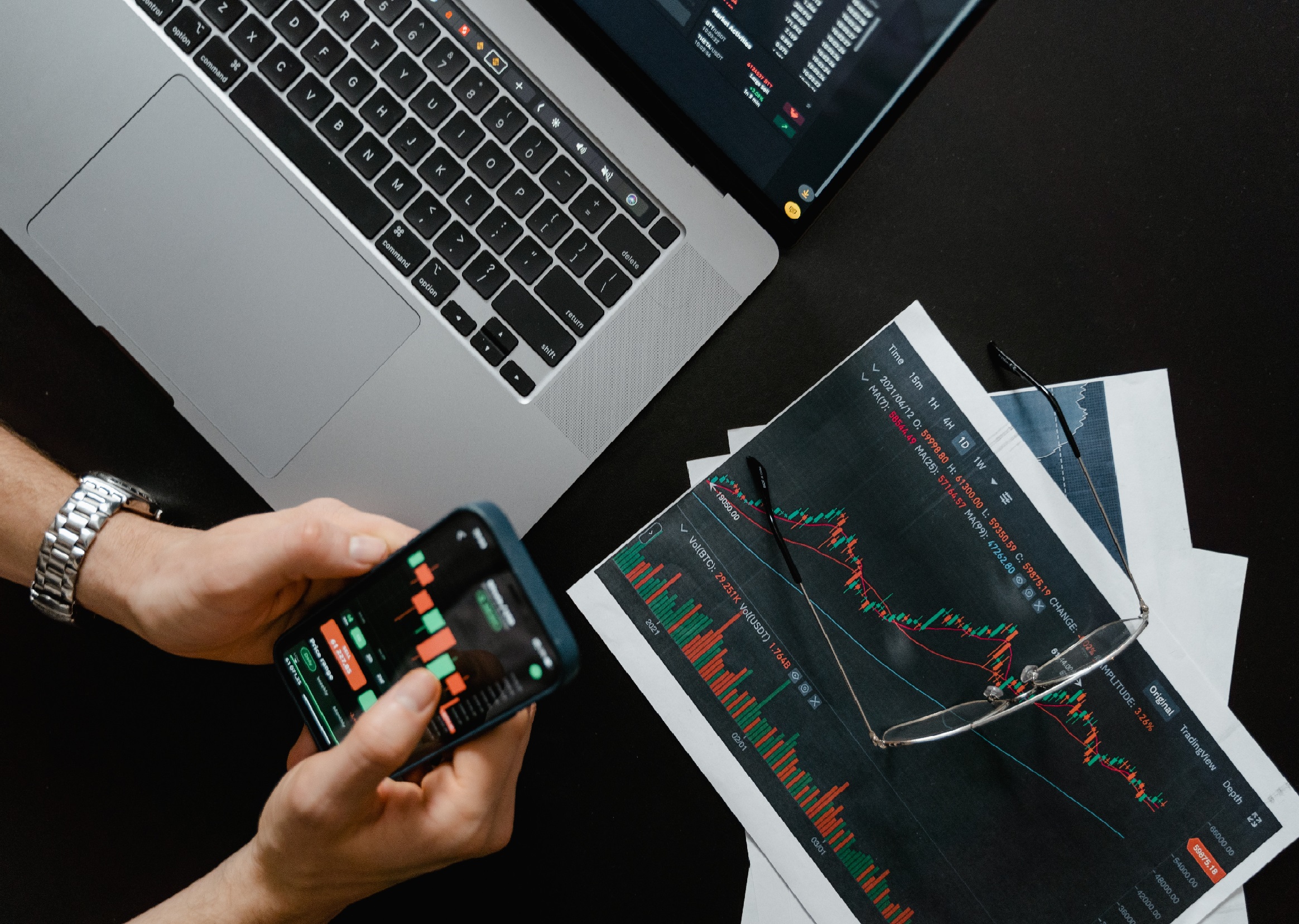 Unveiling the Option Cycle Trading: A Guide for Women Scarves in Europe